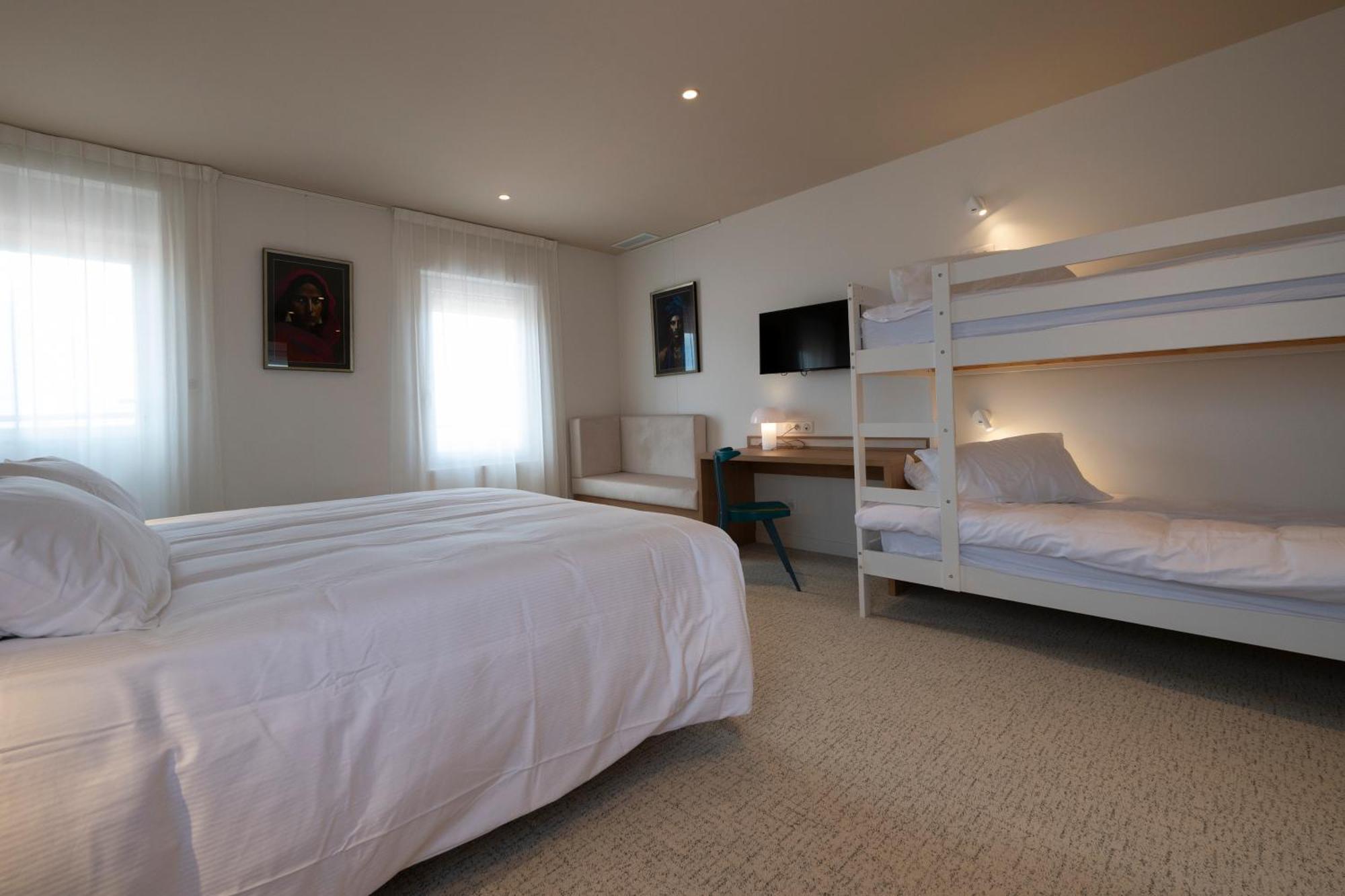 Hotel Les Pins 3*