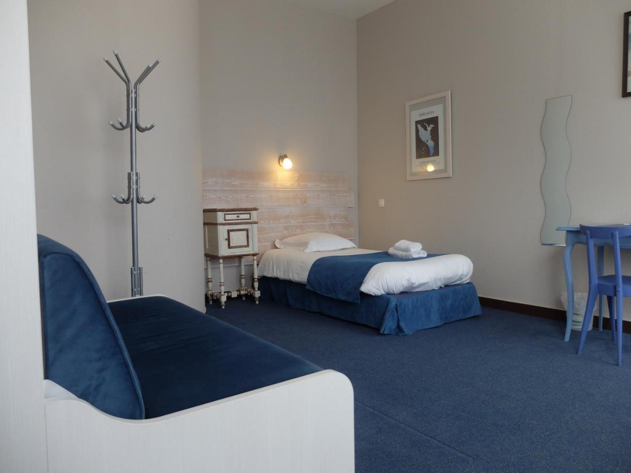 Hotel Les Pins 3*